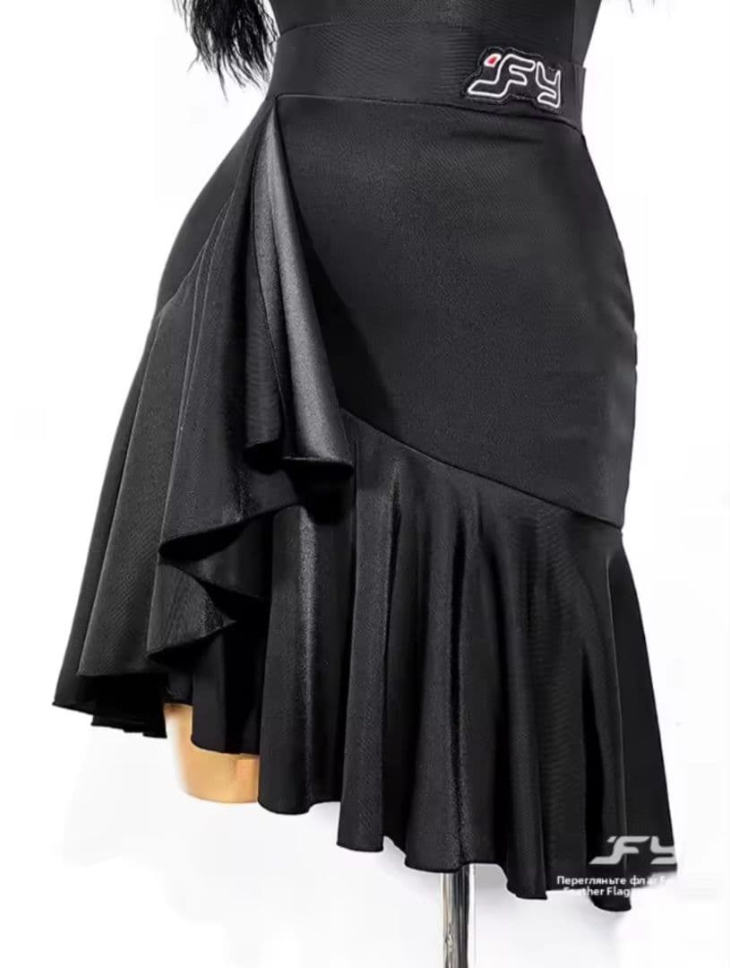 ダンスウェア・ラテンスカート【黒・Мサイズ】新品