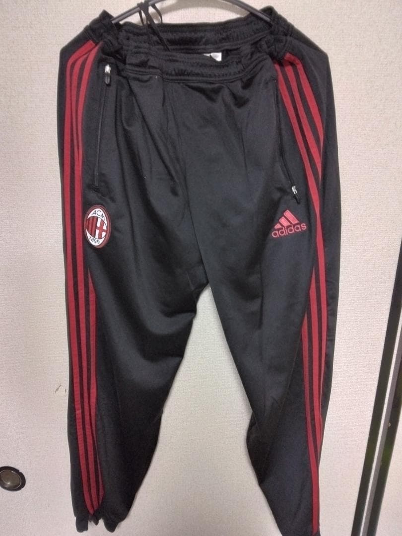 サッカー　ジャージ上下　　ACミラン　adidas正規品
