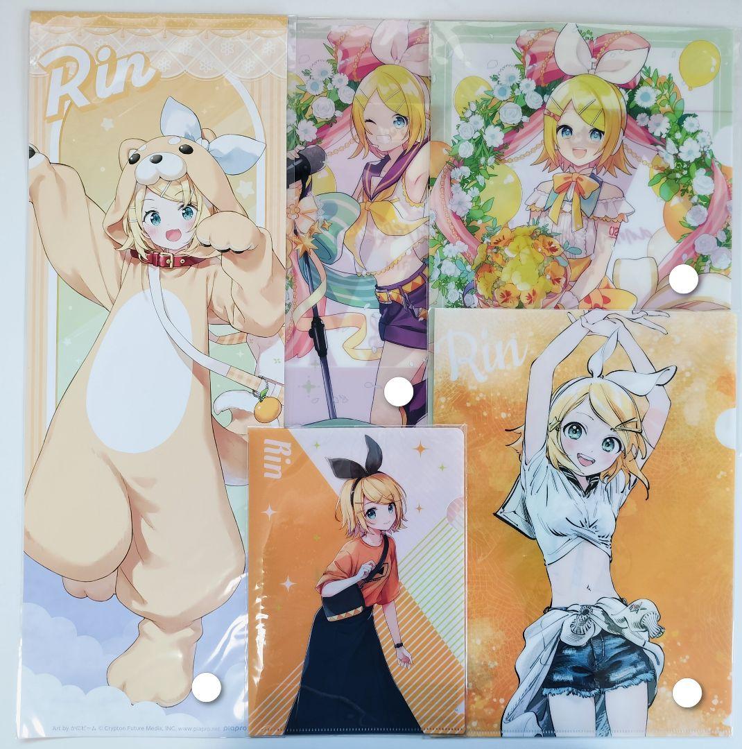 鏡音リン　缶バッジ　アクリルスタンド　カード　チェキ　タペストリー　特典　色紙