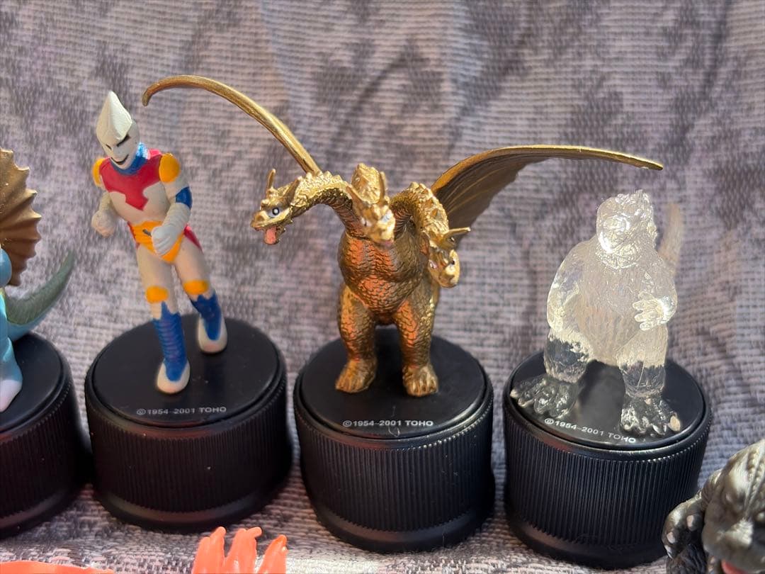 東宝怪獣シリーズ ボトルキャップコレクション