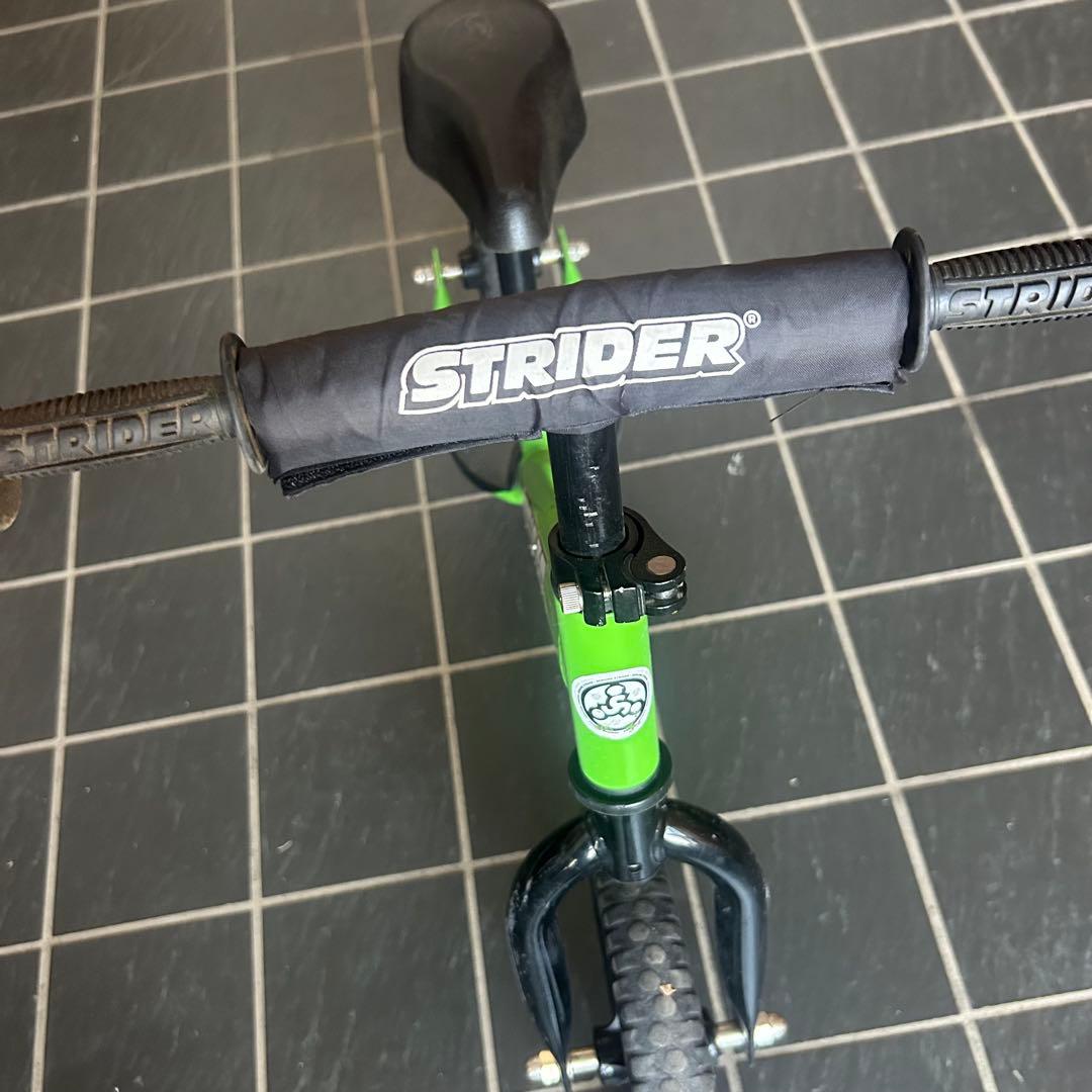STRIDER スポーツモデル バランスバイク グリーン　12インチ