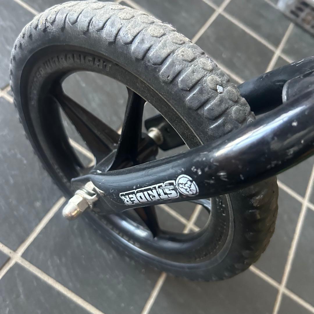 STRIDER スポーツモデル バランスバイク グリーン　12インチ