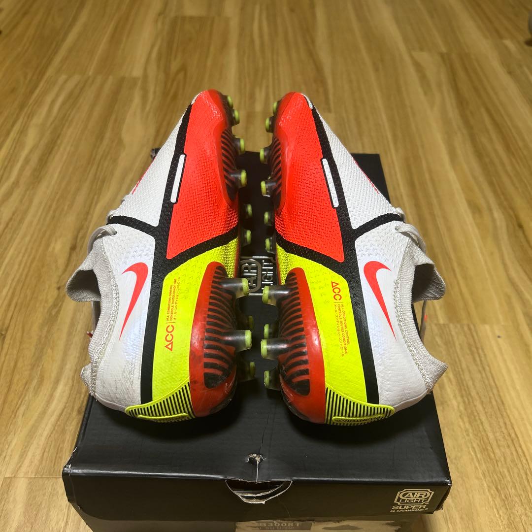 Nike Phantom スパイク
