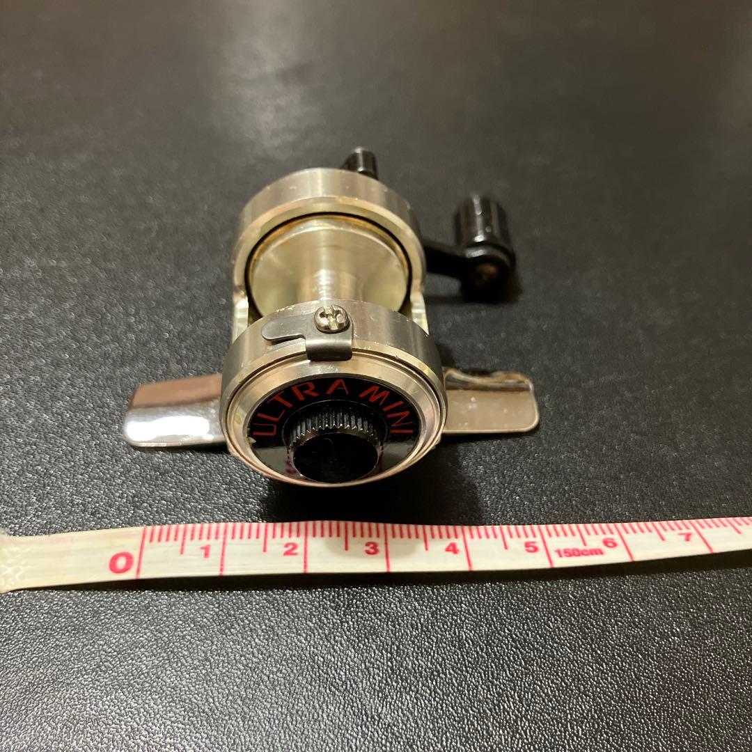 【希少】超小型両軸リール RYOBI ULTRA MINI (専用袋付き)