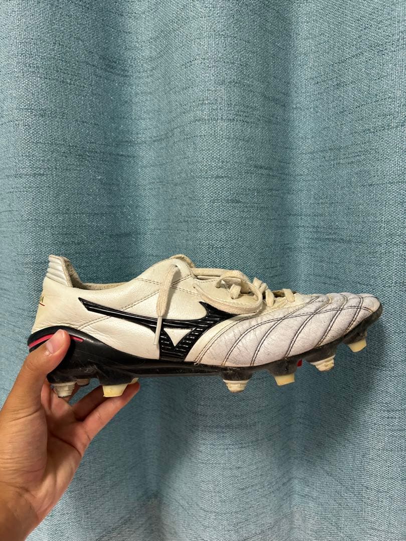 Mizuno サッカースパイクシューズ ホワイト/ブラック 箱あり
