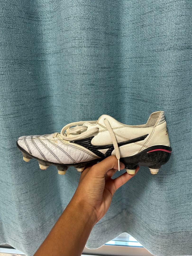 Mizuno サッカースパイクシューズ ホワイト/ブラック 箱あり