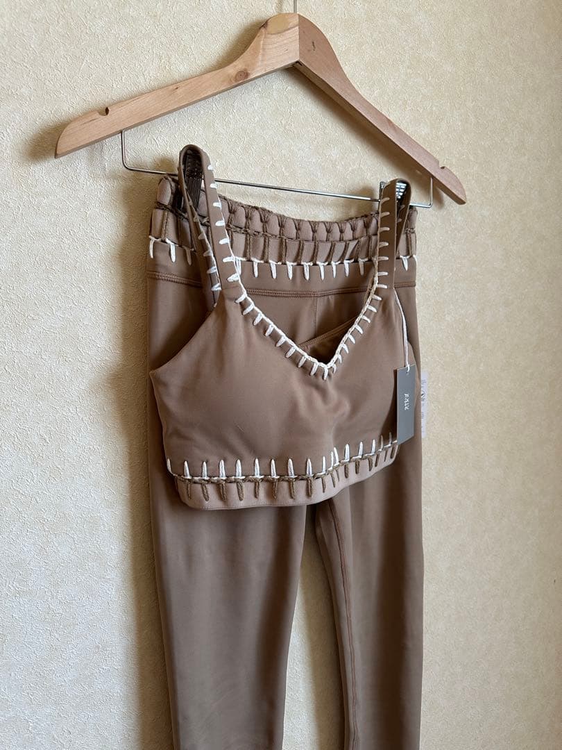XXIV ACTIVE トップ　レギンス　セット　クロシェット　crochet