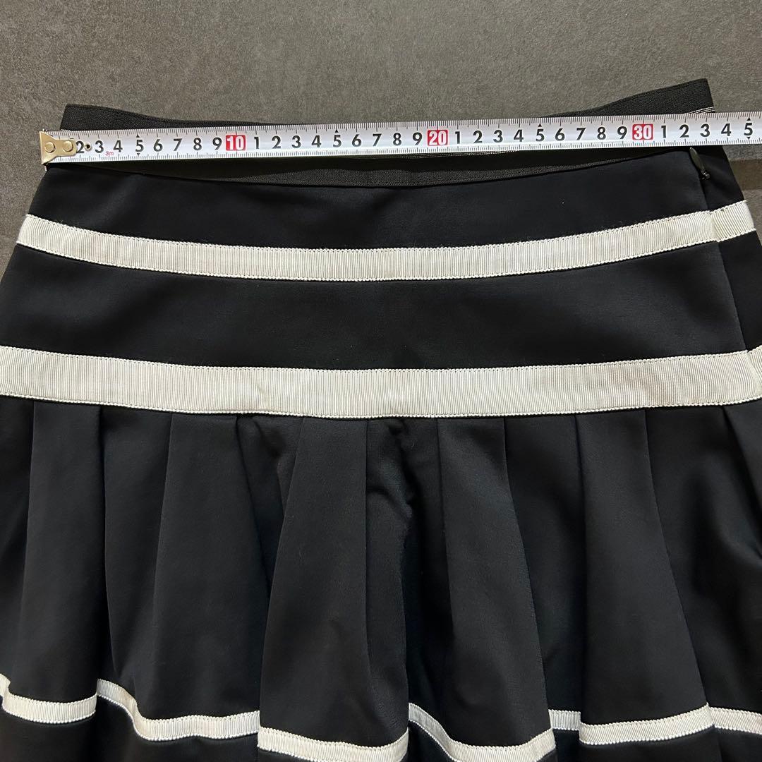 LANVIN SPORTランバンスポール タックデザインスカートサイズ38 黒色