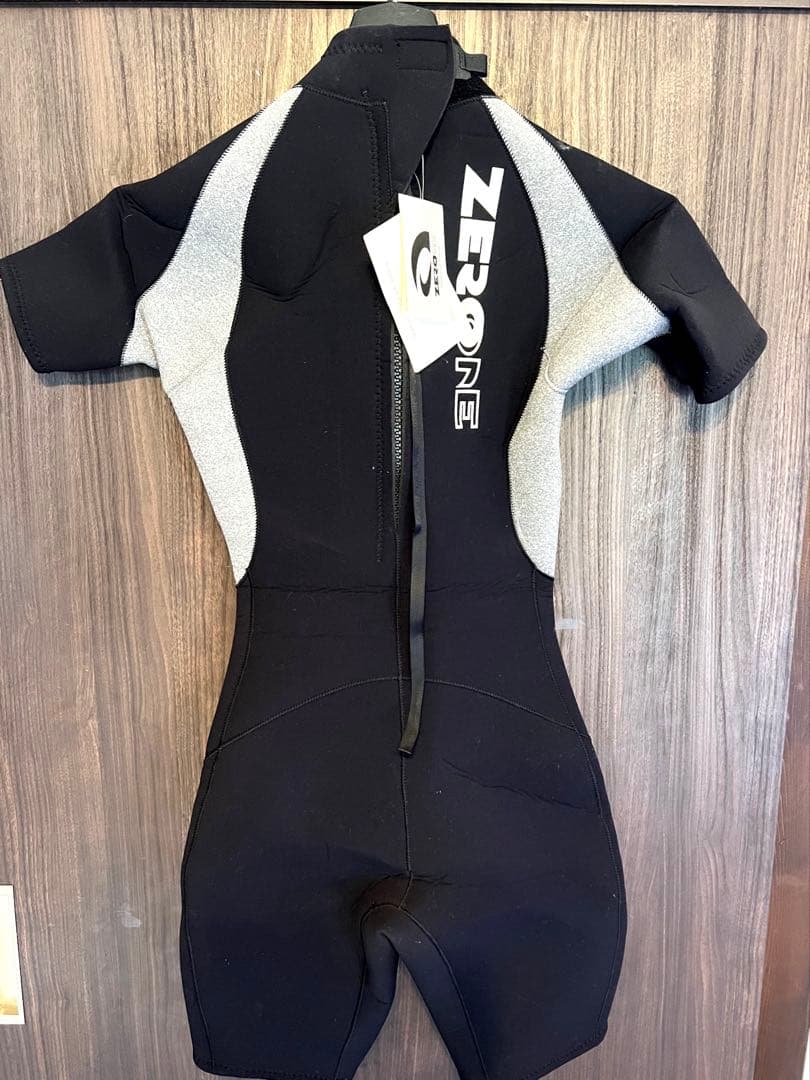 新品　ZERONE スプリングウェットスーツ