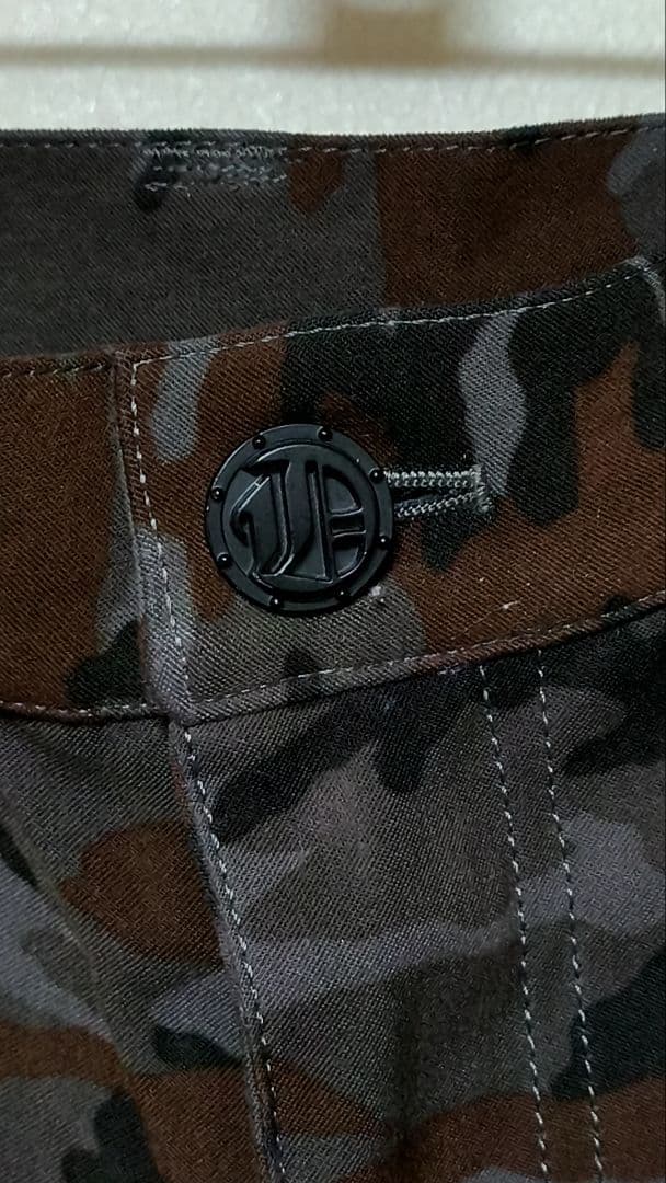 ダンスウィズドラゴン ゴルフパンツ 迷彩 カモフラ サイズ3