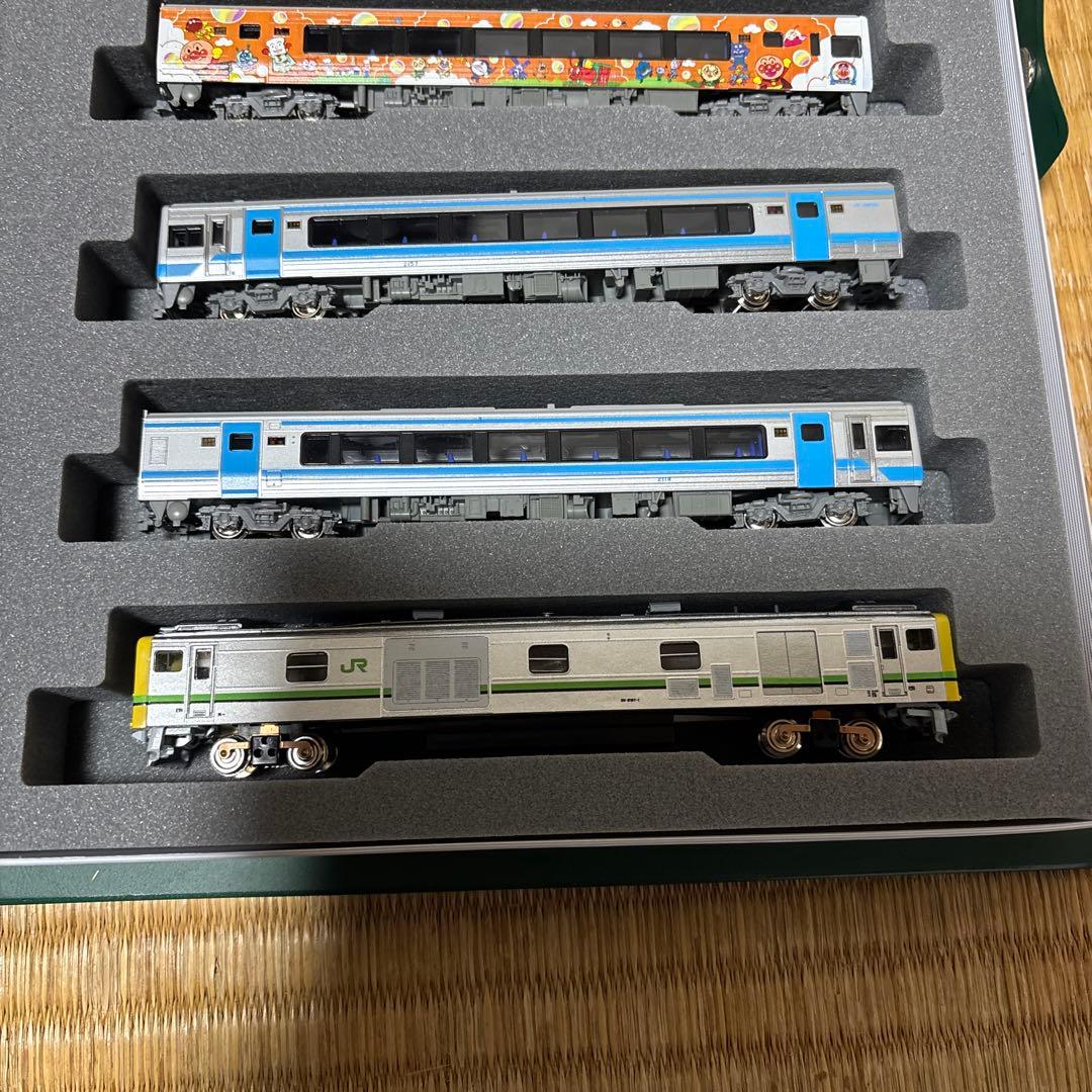 四国2000系アンパンマン列車　nゲージ　➕1両