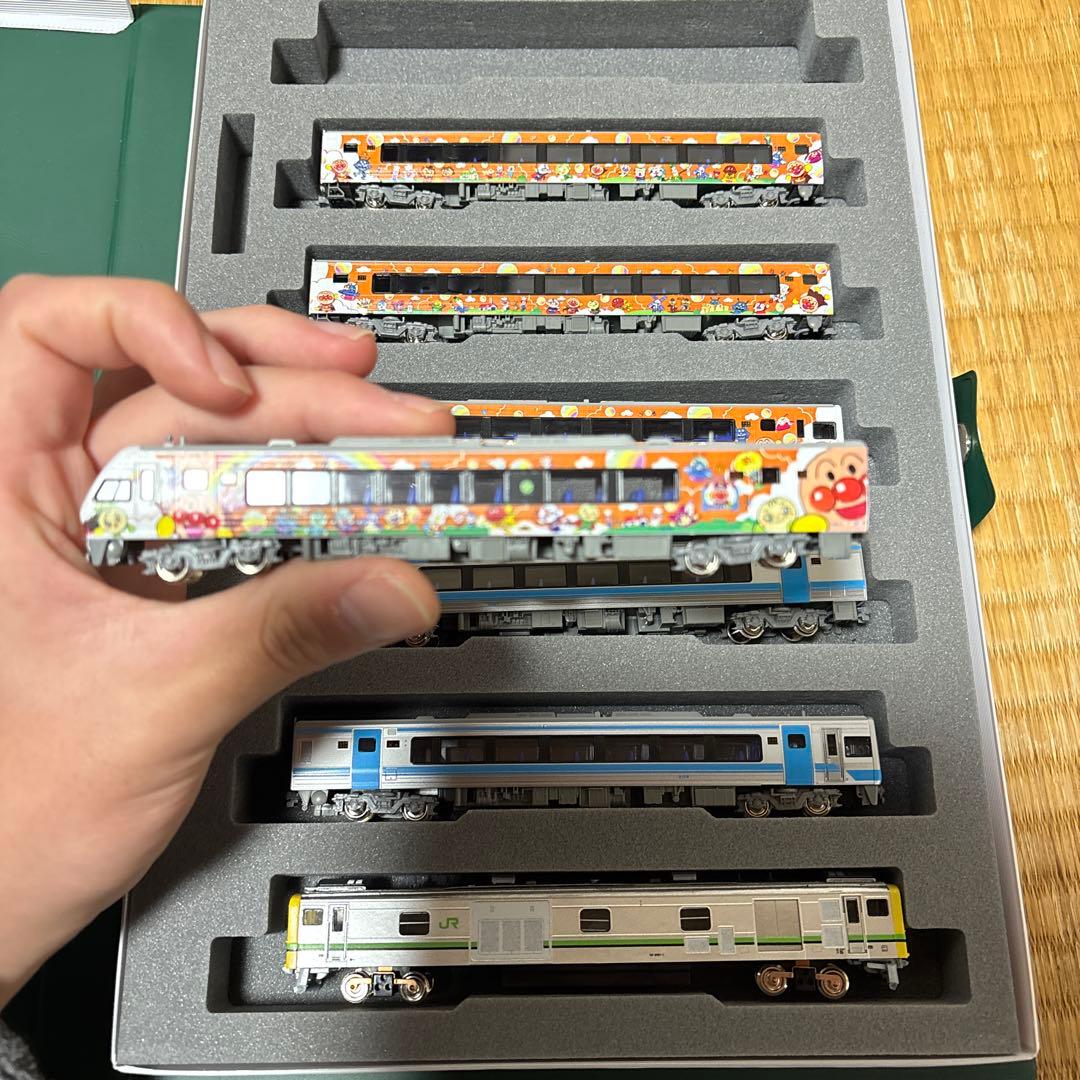 四国2000系アンパンマン列車　nゲージ　➕1両