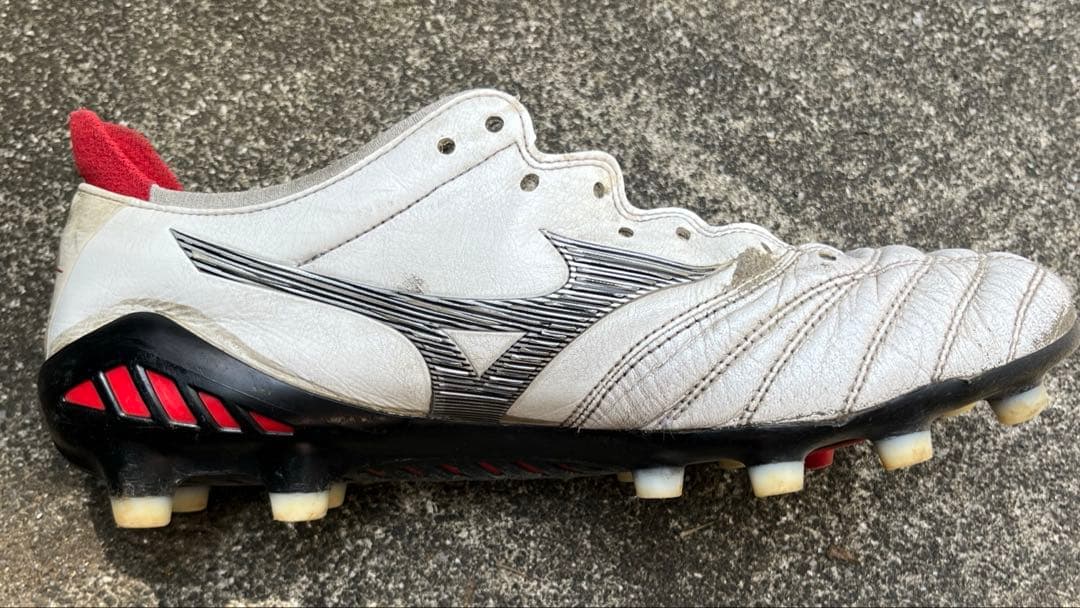 Mizuno モレリア　ネオ　4