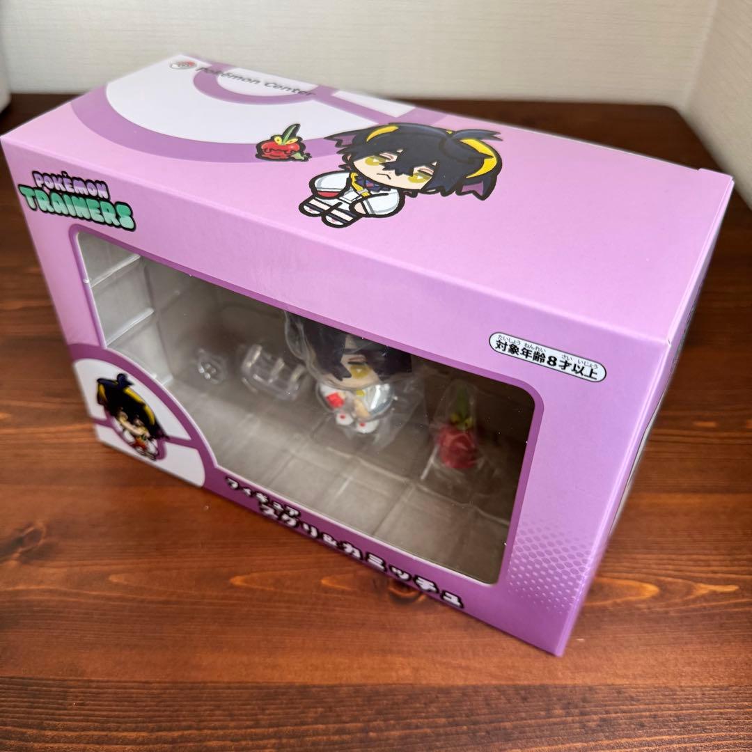 POKÉMON TRAINERS スグリ&カミッチュ（未開封）　フィギュア