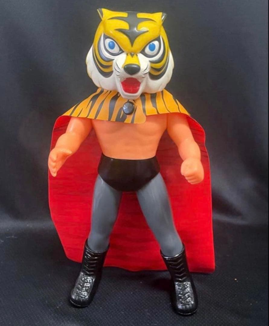HMV限定■ マルサン タイガーマスク マスク面取れ ソフビ。
