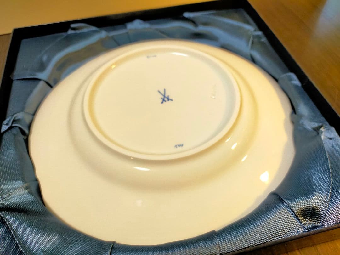 【新品箱】マイセン　ホワイトレリーフ ブルーライン