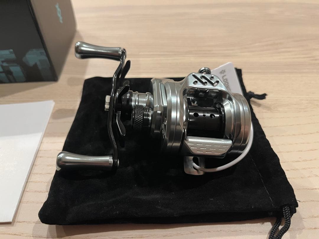 LOONGZE B51 MC ベイトリール　シルバー　未使用品