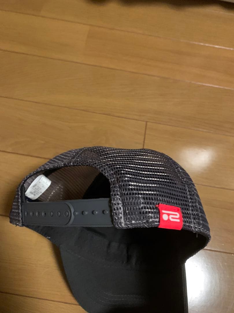 メッシュのロサーセンのキャップ