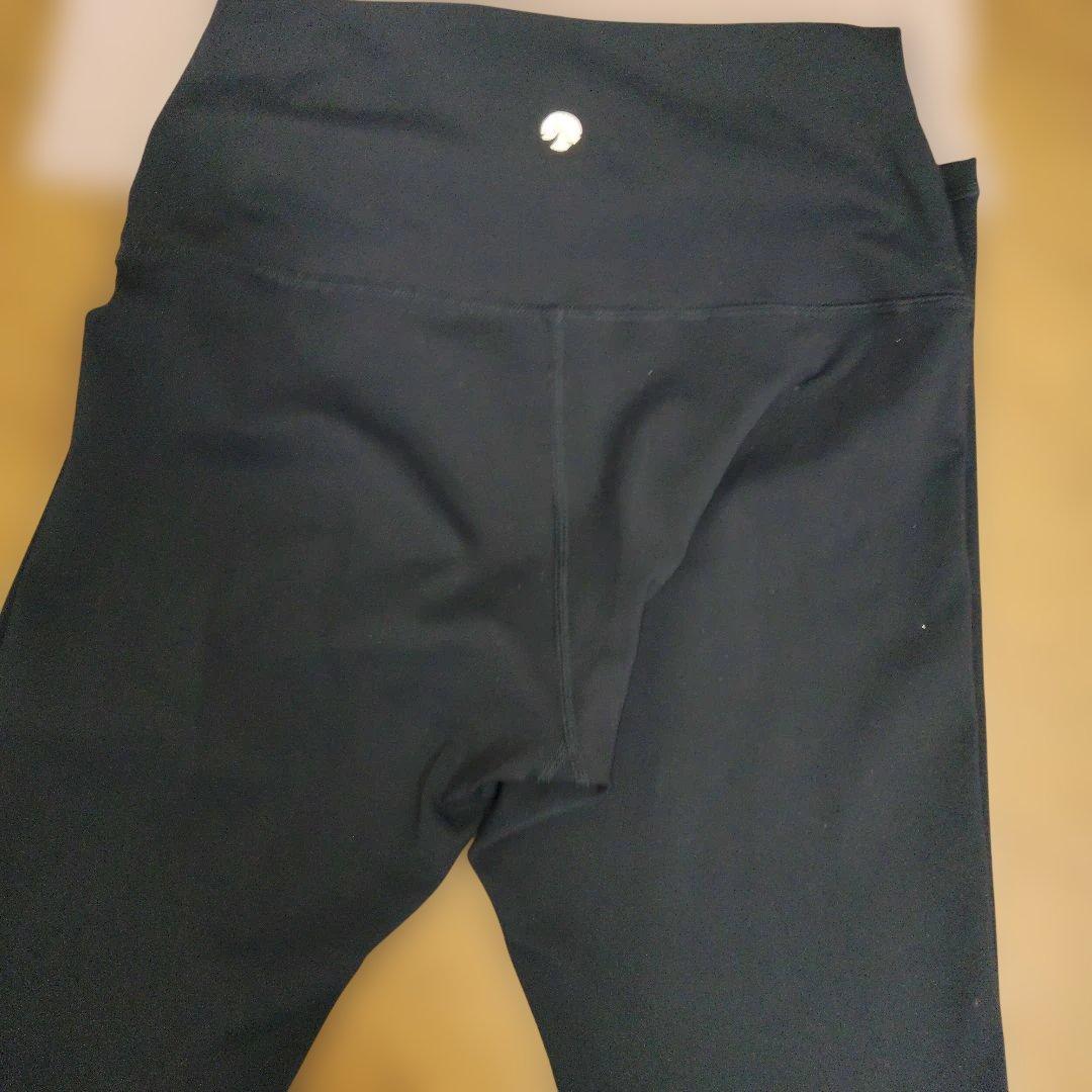 SUKLA.タンクトップ、レギンスセット、