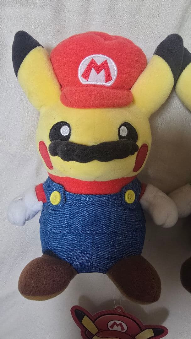 ポケモンセンター限定品　マリオ　ルイージ　ピカチュウ　ぬいぐるみ
