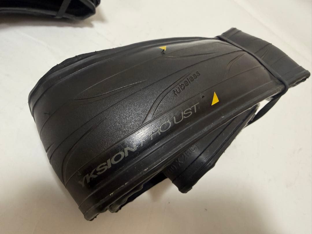 YKSON PRO UST チューブレスレデ　700×25C２本セット 未走行