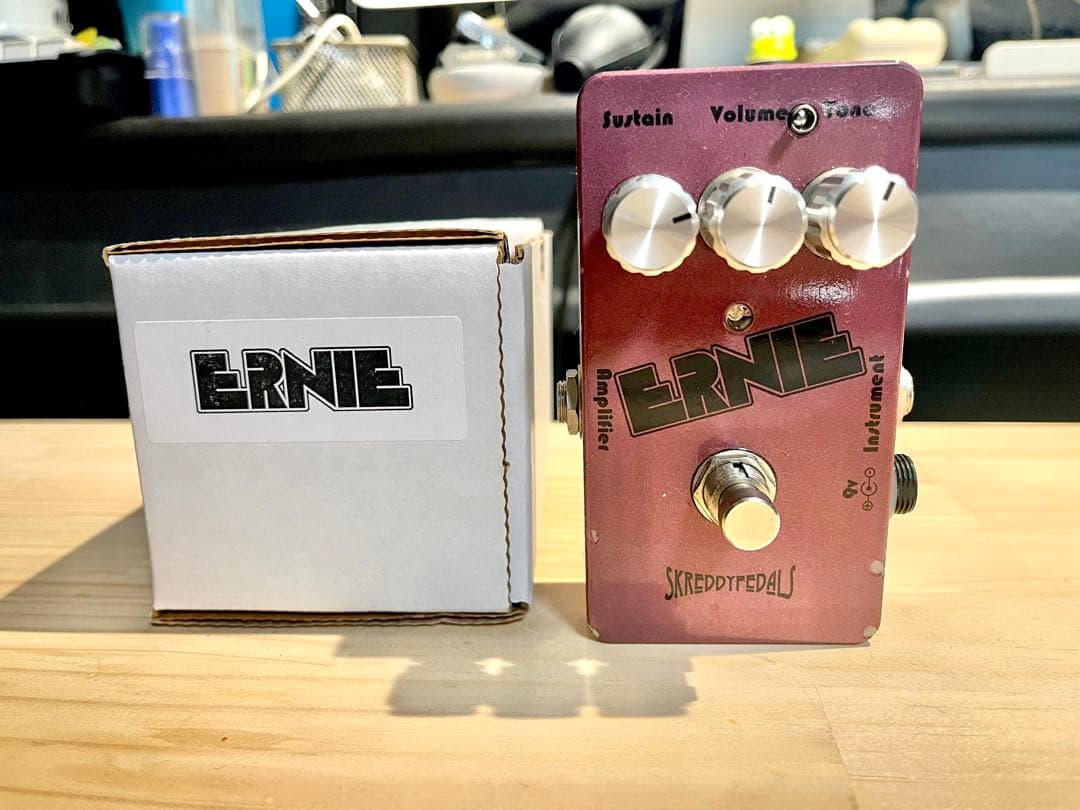 ギター ERNIE / SKREDDY PEDALS