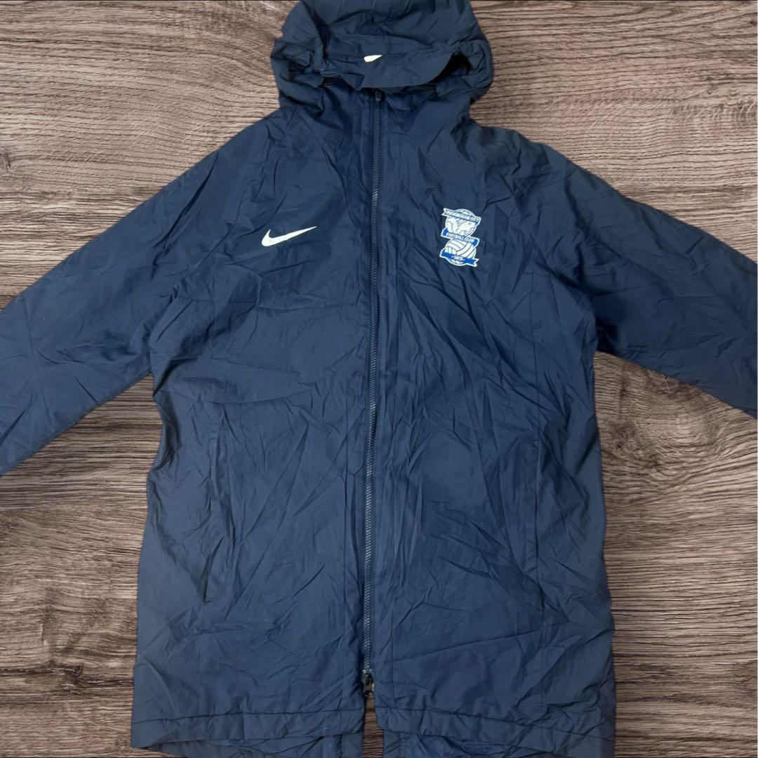 NIKEナイキバーミンガムFC 中綿ベンチコート L 紺刺繍ロング丈