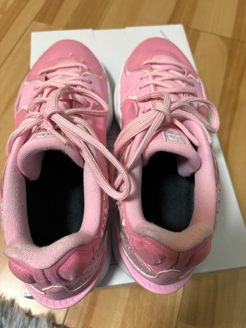 Nike サブリナ2