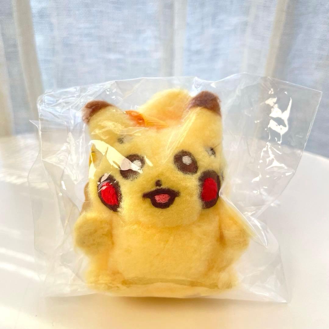 韓国 ポップアップ ガチャ ピカチュウ マスコット キーリング メタモン