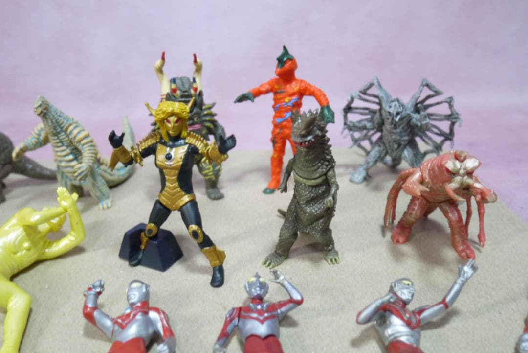HG HDS HDM など　ウルトラマン　ウルトラ怪獣　28体