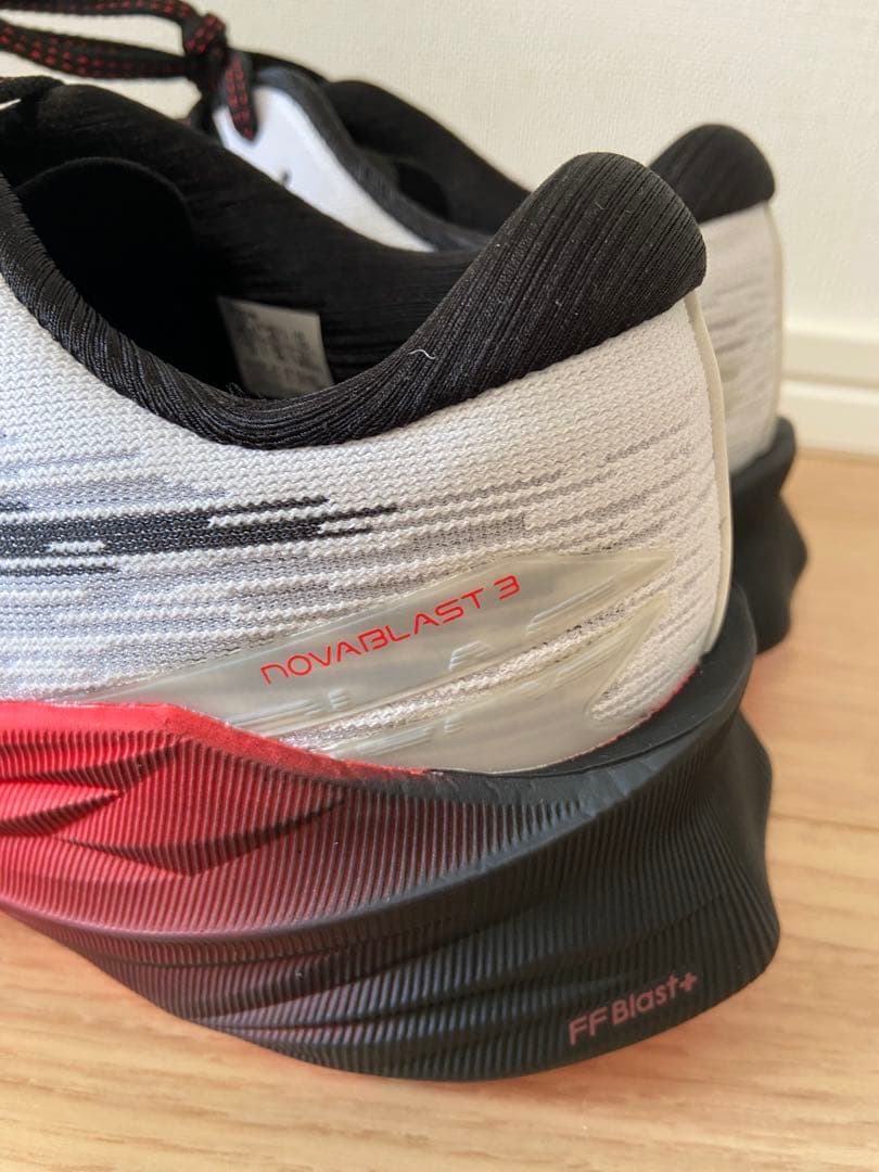 asics アシックス　NOVABLAST3 ノヴァブラスト3 26.5㎝