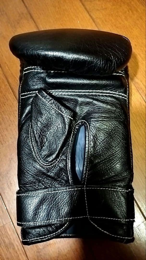 【美品】ウイニング パンチンググローブ SB-3000