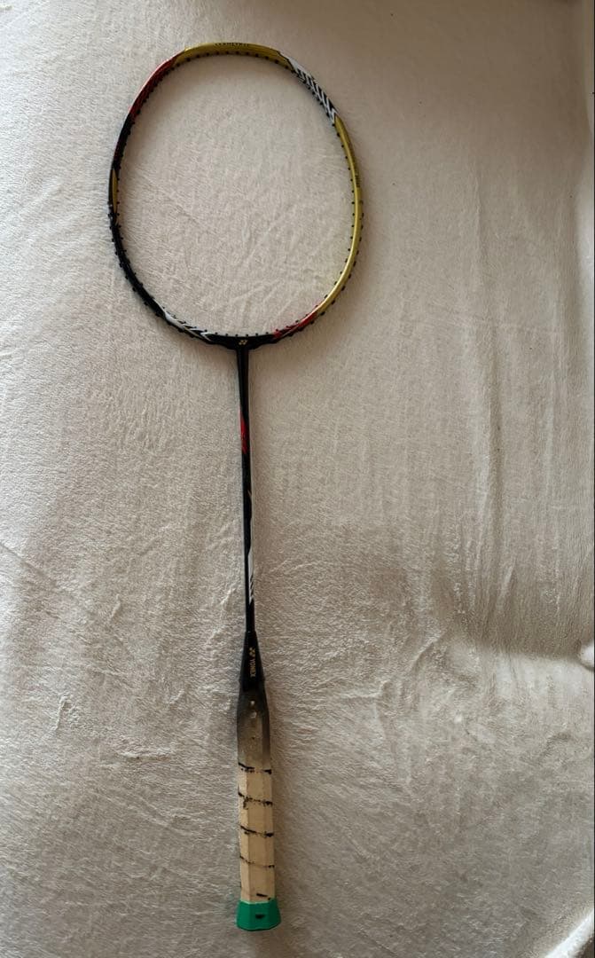 『レア』YONEX VOLTRIC LD FORCE リンダンフォース　4U5