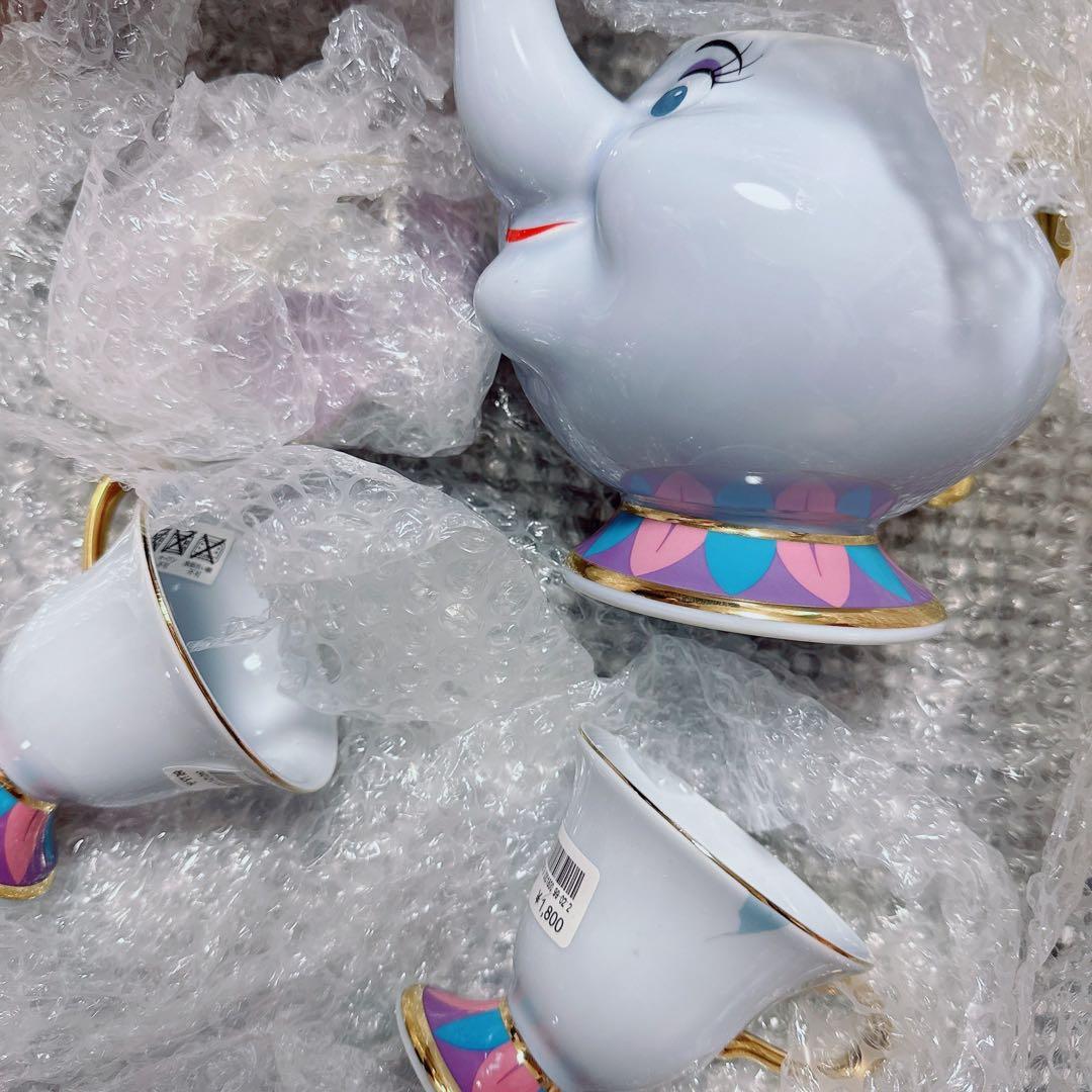 【新品.未使用】♡美女と野獣　ポット夫人のティーポットとマグカップ 3点セット♡