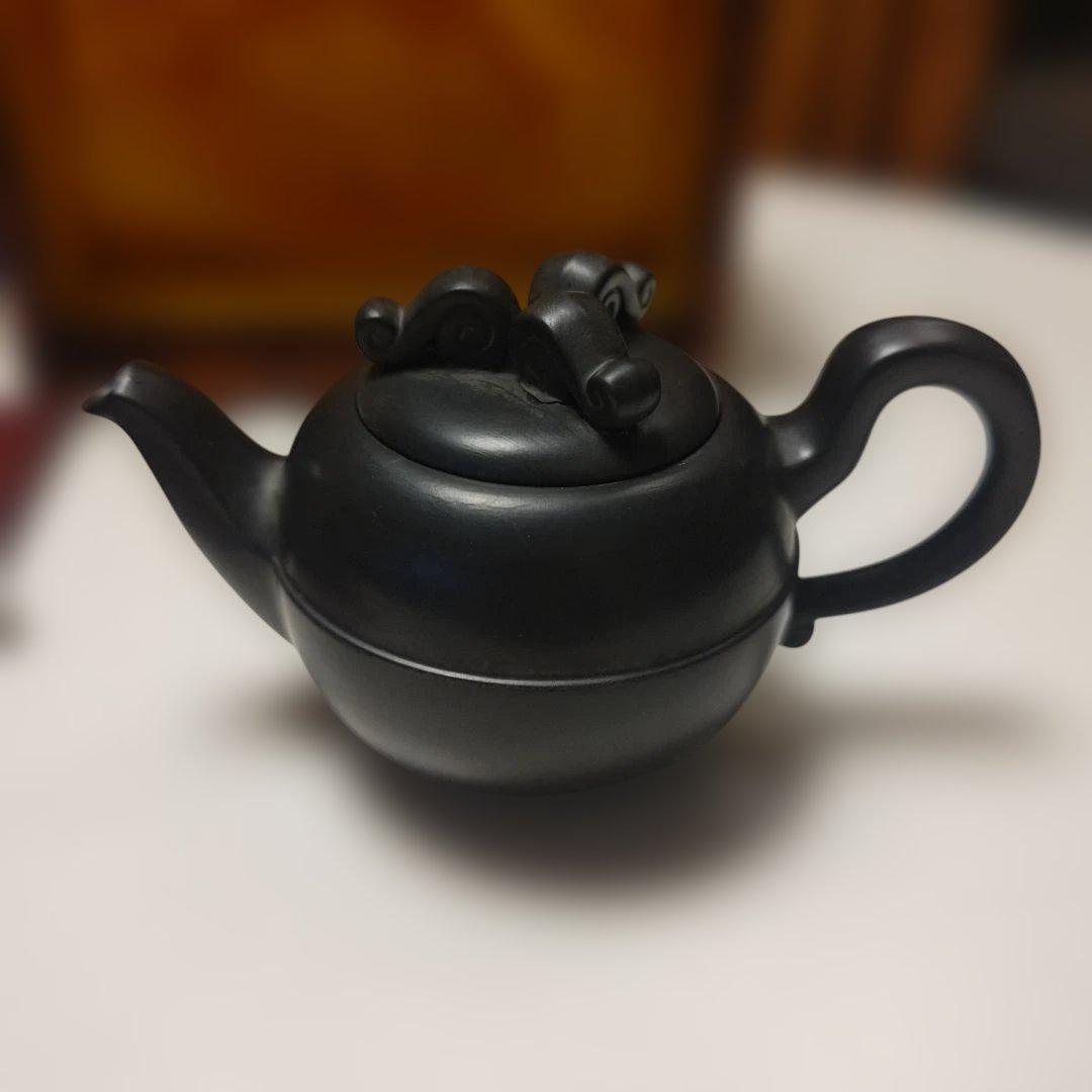 動物頭部 急須 黒色 黒泥製　朱泥　紫砂壺