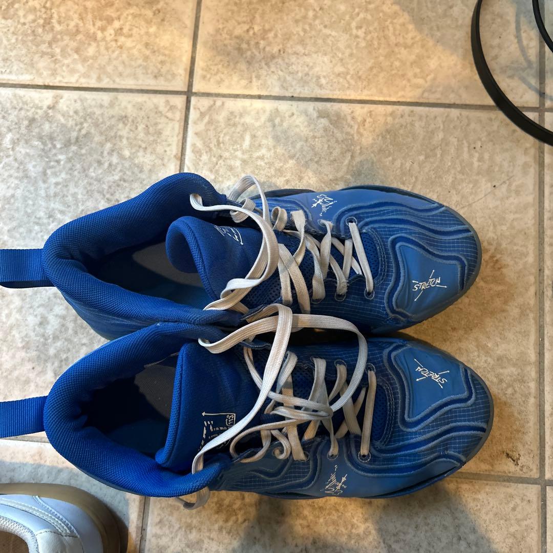 青 バスケットボールシューズ tatum3
