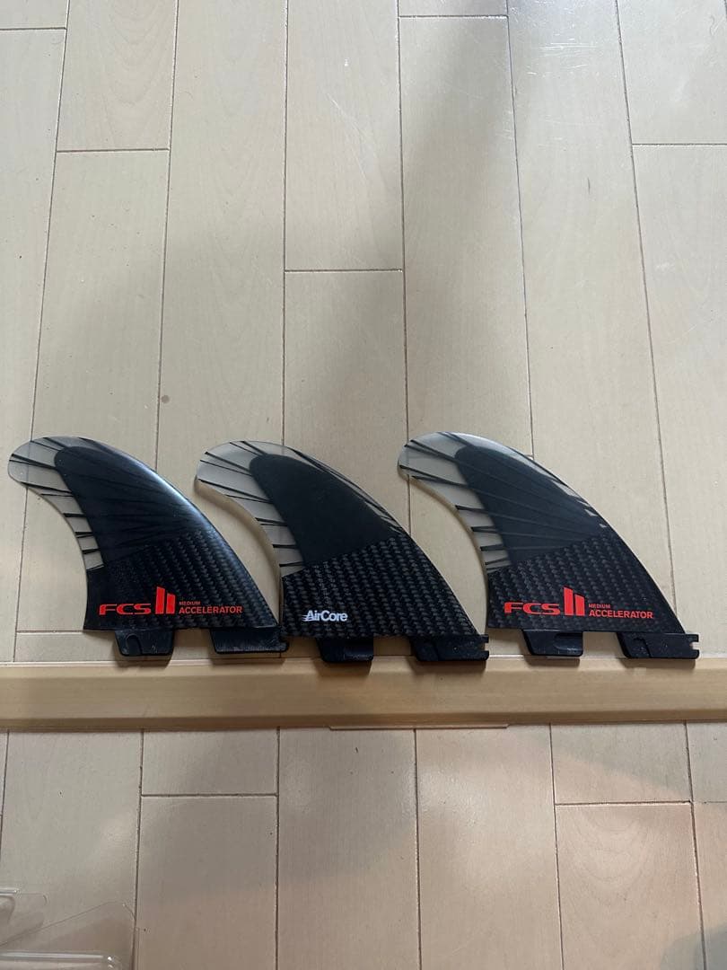 FCS II ACCELERATOR フィン MEDIUM