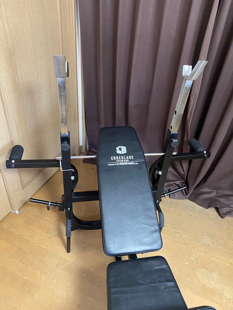 筋トレ用具　可変式ベンチ