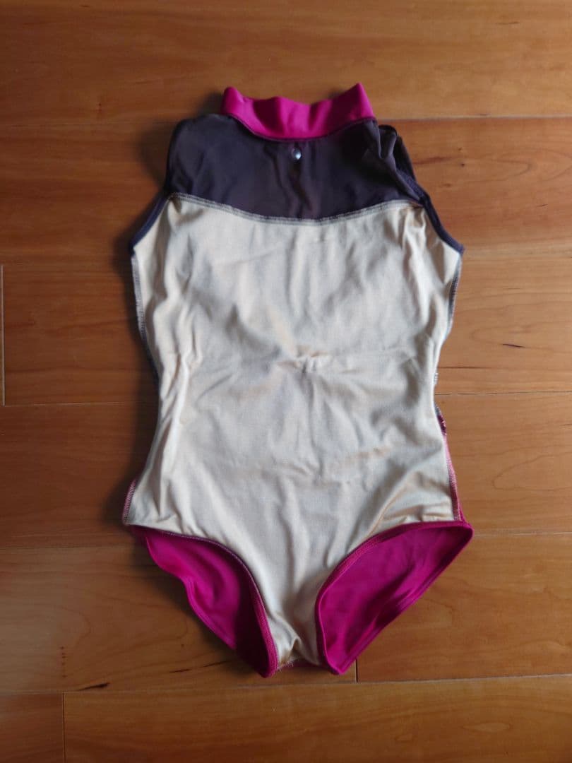 試着のみ美品 yumiko レオタード Camila M サイズ