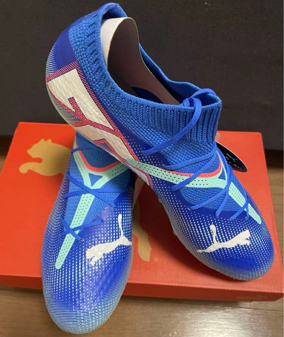 【新品未使用品】PUMAサッカースパイクフューチャー28cm