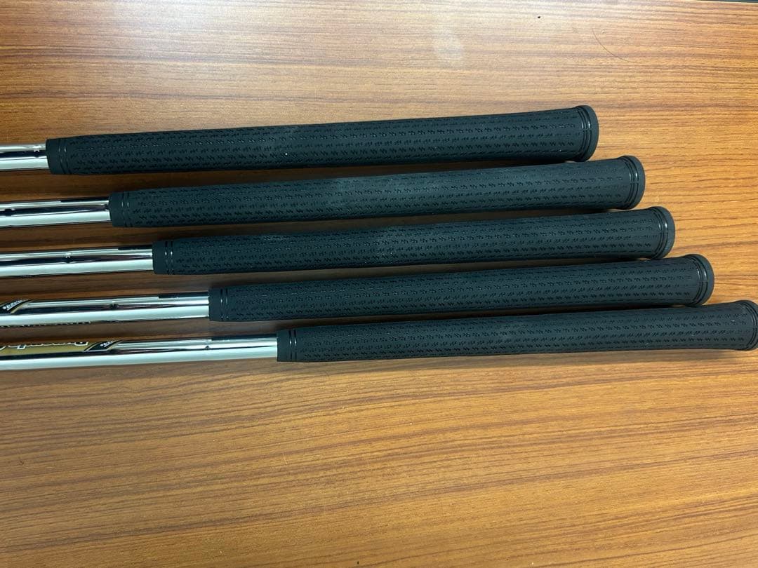 COBRA CBMBアイアン　BLACKＶｅｒ．5本(6～PW)