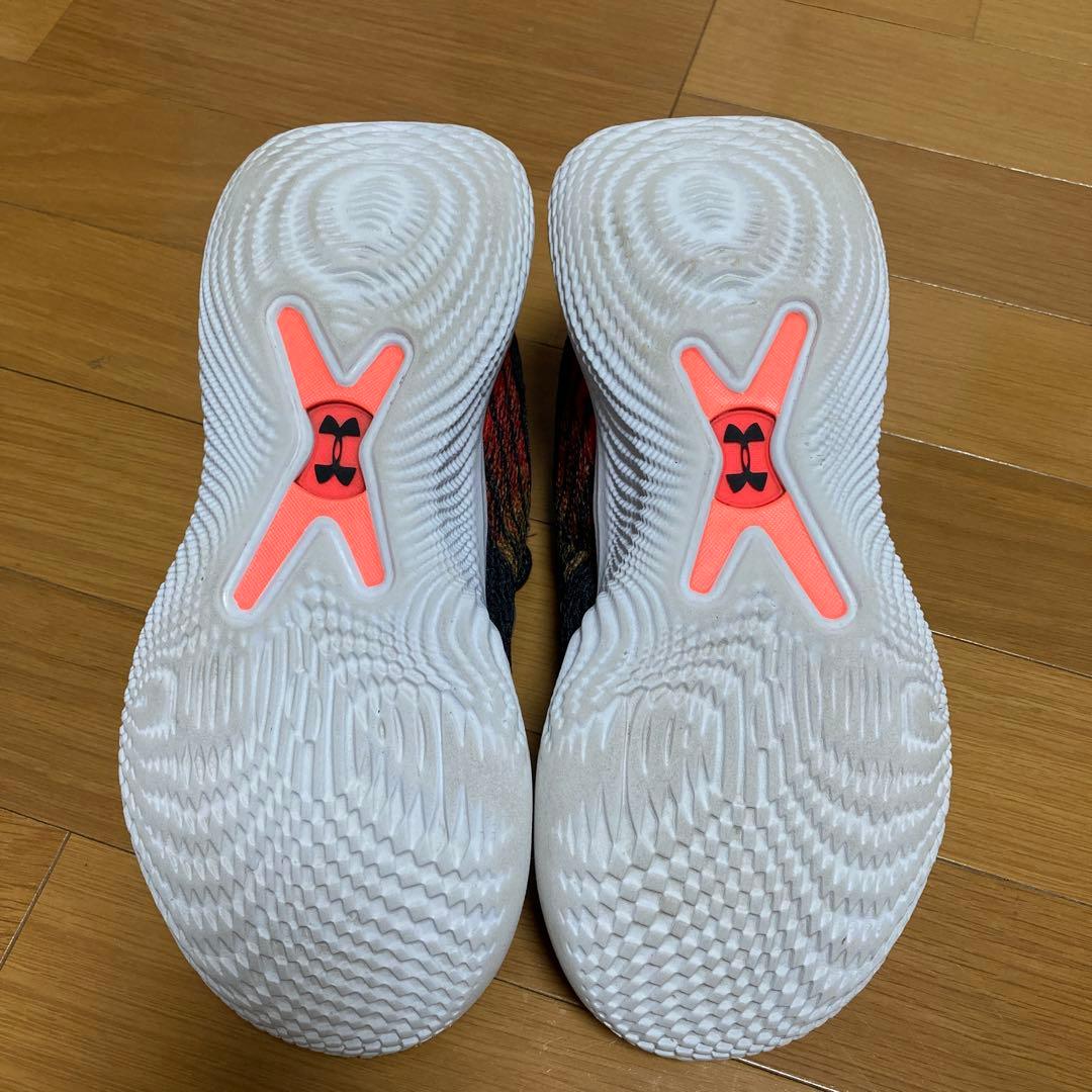シューズ(女性用) UNDER ARMOUR CURRY10 (24.0cm)