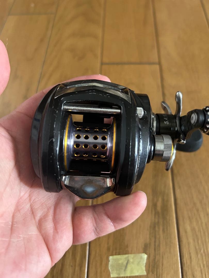 ①アブガルシア　レボ　パワークランク5 revo
