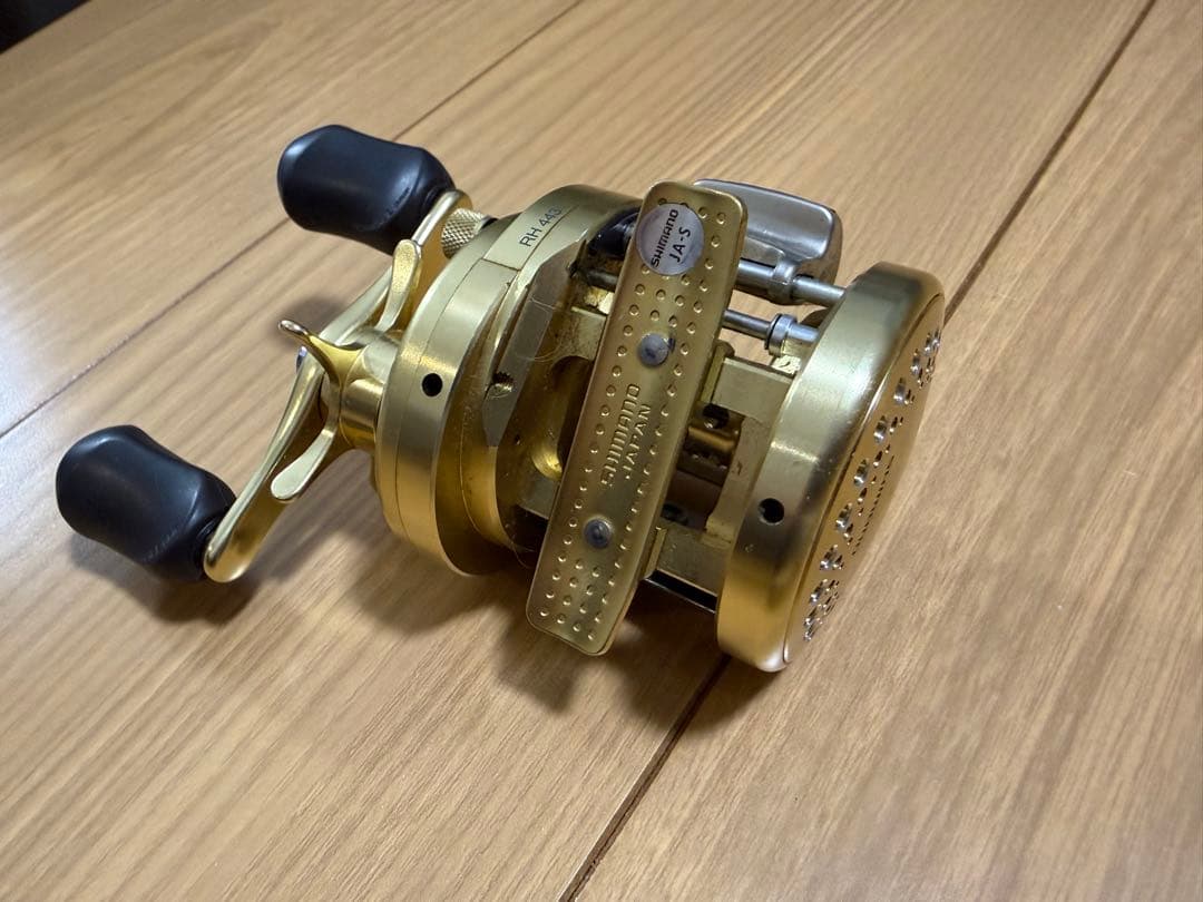 リール SHIMANO CALCUTTACONQUEST 101