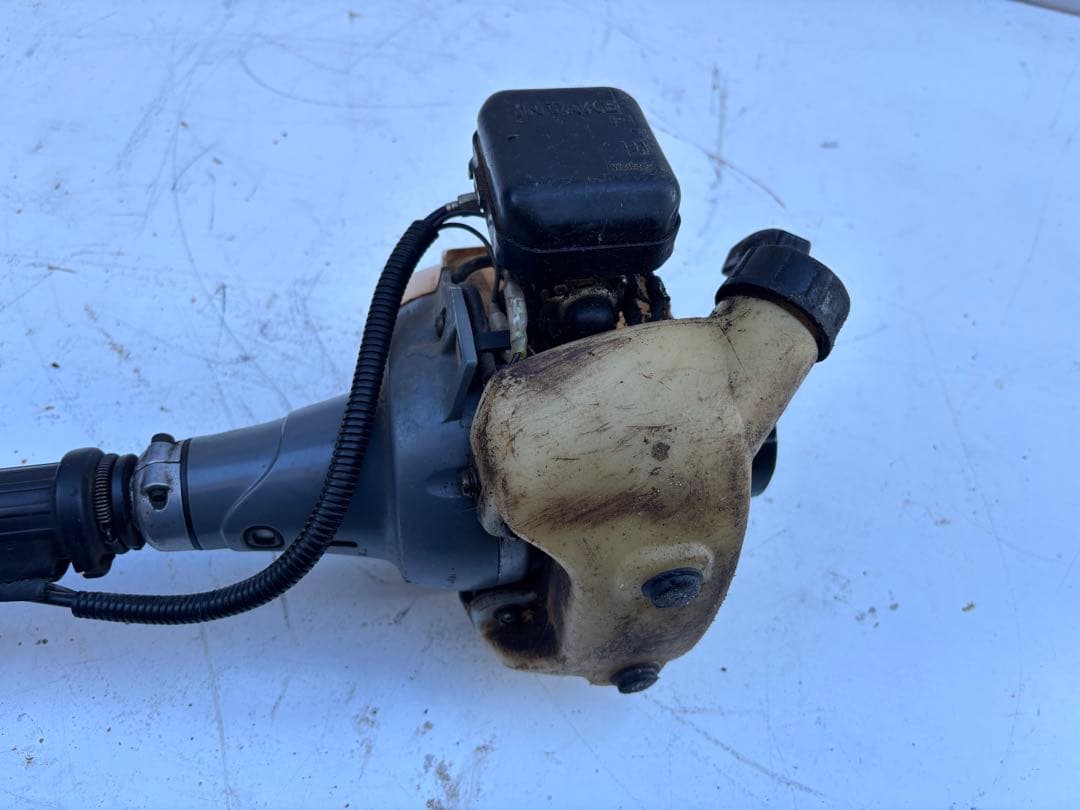 RYOBI エンジン刈払機（草刈機）EKK-220TA