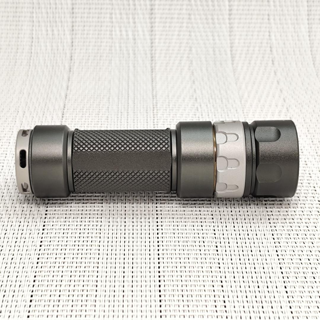 《未使用》JETBEAM RRT-01 CREE 950ルーメン