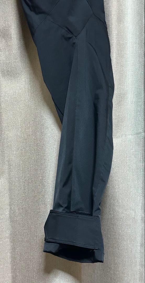入手困難 新品 未使用 シンイチロウアラカワ カーゴパンツ Mサイズ ブラック