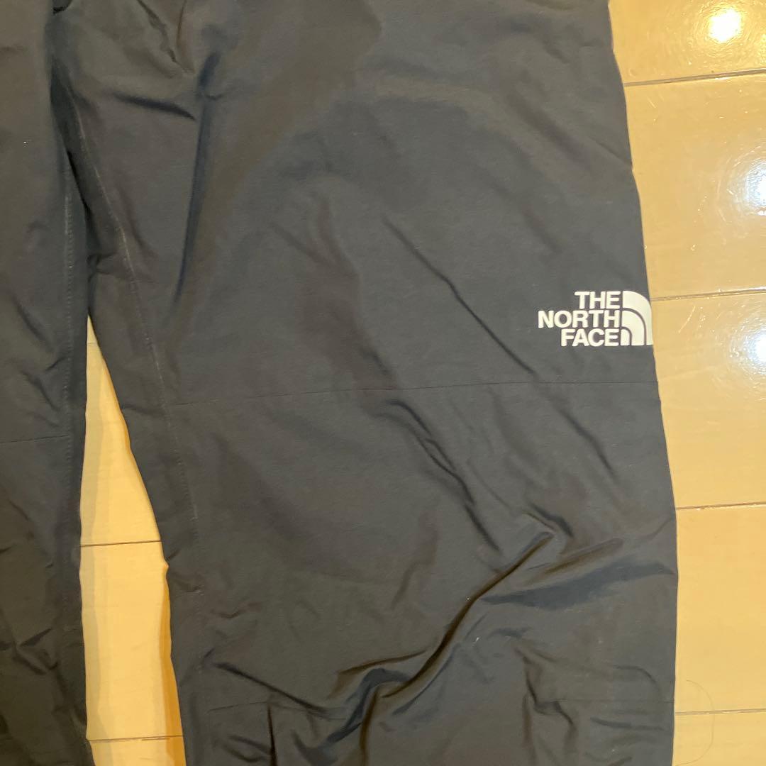 ノースフェイス　スキー、スノボパンツ　Sサイズ