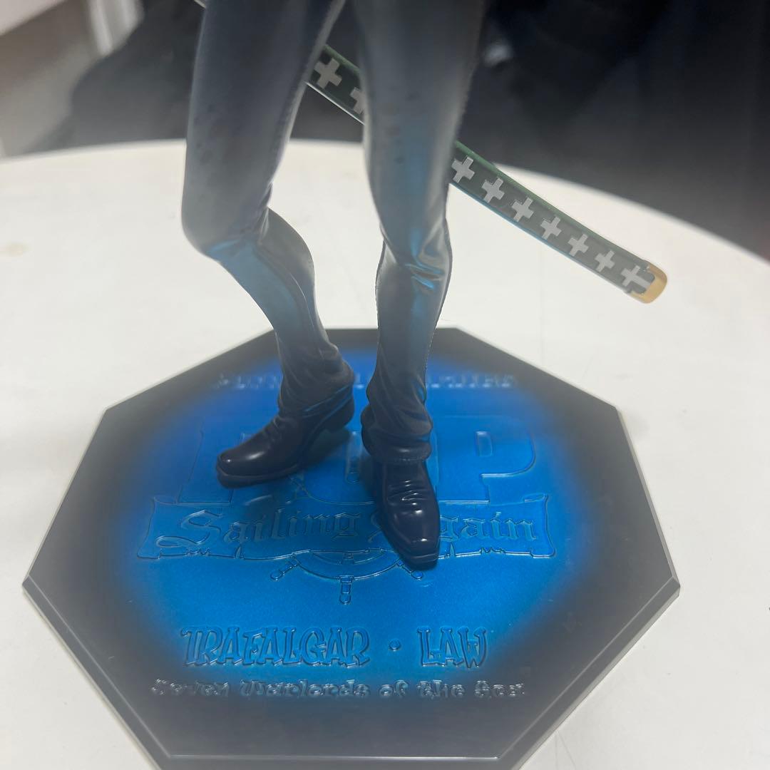 Ｐ.O.Ｐ　トラファルガー・ロー フィギュア