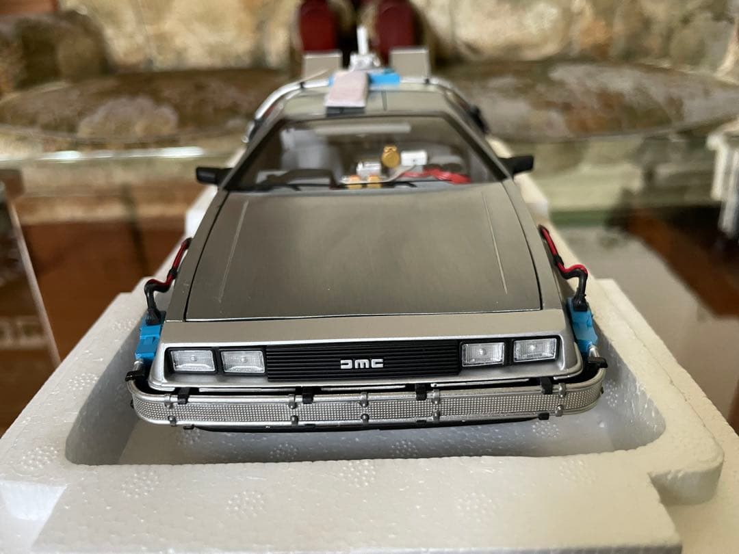 1/18 ホットウィール バックトゥーザフューチャー デロリアン未展示品